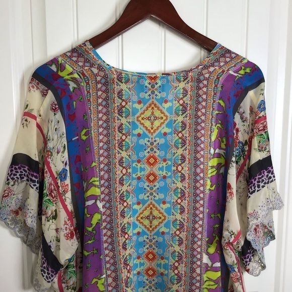 Johnny Was Floral Mixed Medai Split Neck Scallop Hem Georgette Blouse Size Small - Picture 9 of 11